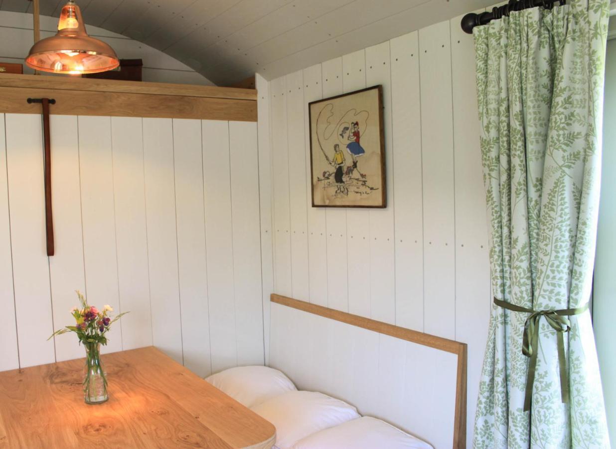 The Parlour, For Alton Towers & The Peak District Villa Uttoxeter Dış mekan fotoğraf