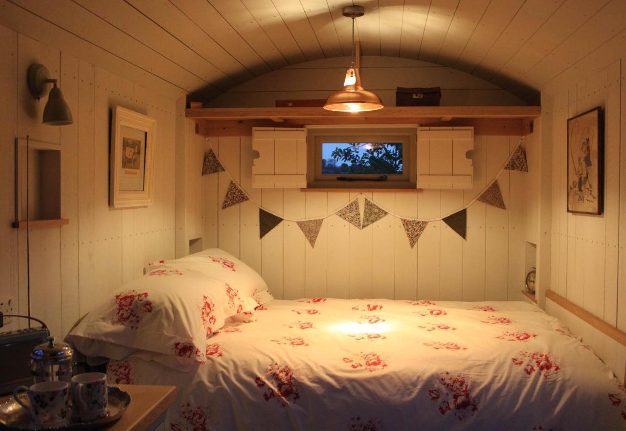 The Parlour, For Alton Towers & The Peak District Villa Uttoxeter Dış mekan fotoğraf