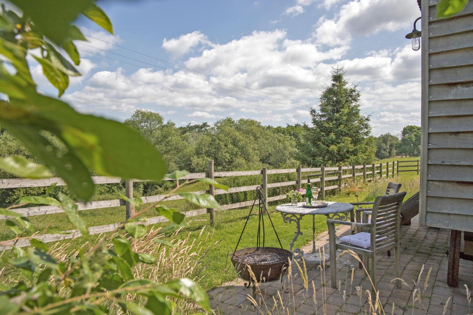 The Parlour, For Alton Towers & The Peak District Villa Uttoxeter Dış mekan fotoğraf